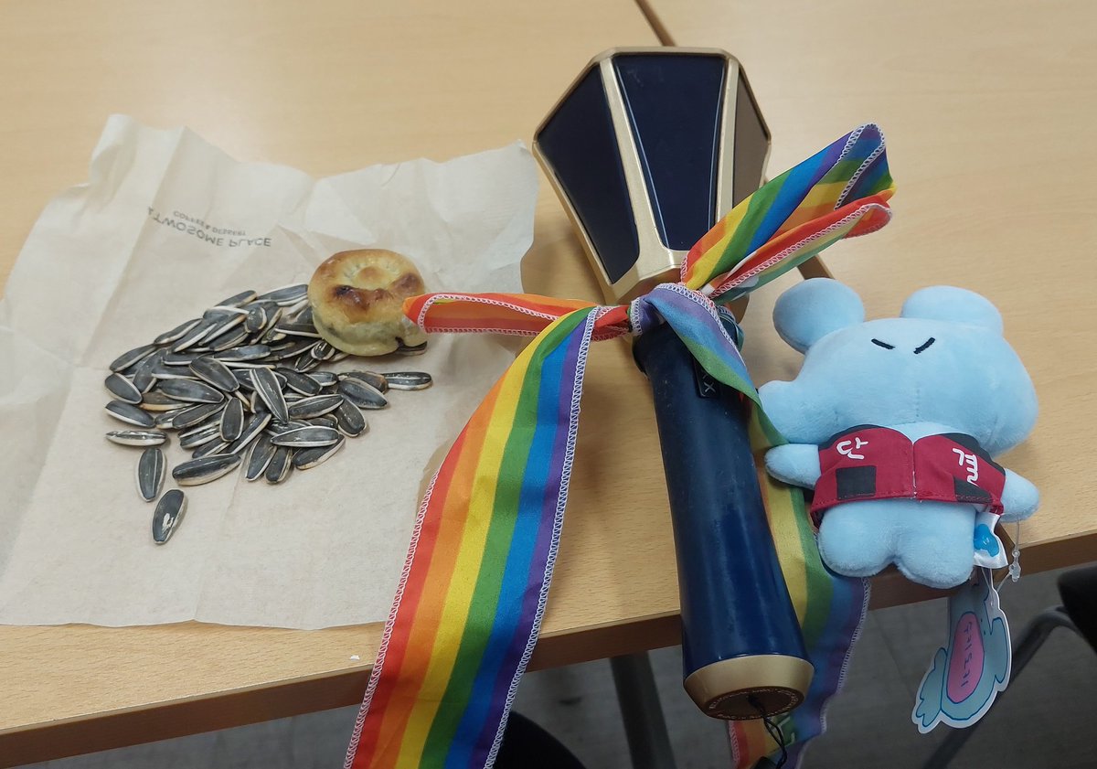 무어별🕯🍉🌺 tweet media