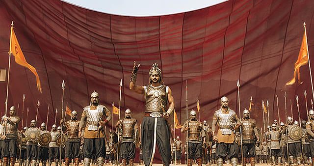 🎦鋭意上映準備中🎦
『#バーフバリ  エピック4K』
『バーフバリ』の2部作『伝説誕生』『王の凱旋』を、ラージャマウリ監督自らが再編集し、1作品として上映🎞美しい女性戦士と恋に落ちた青年が、彼女の一族が暴君の統治する王国と戦い続けていることを知り、戦士となって戦地へ乗り込んでいく💥