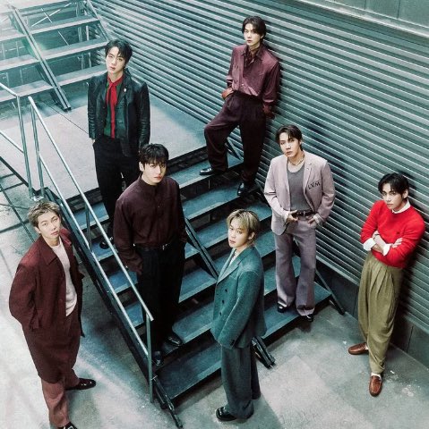kpop_daily0's tweet photo. BTS is set to make their long-awaited comeback this month, thrilling fans worldwide with new music and performances!
#BTS #BTScomeback #Kpop #Army #NewMusic #BTSfans #KpopLovers https://t.co/3GTWQYcDcp