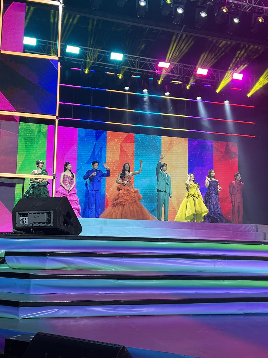 PBBabscbn's tweet photo. NASA BIG NIGHT STAGE NA ANG ULTIMATE 8!!!

#PBBCollab20TheBigNight https://t.co/8cFKUNfefX