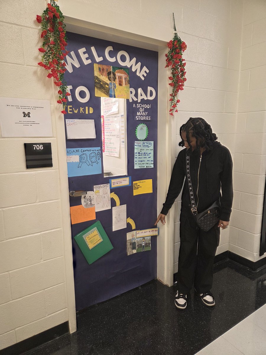 CynthiaByron4's tweet photo. Literacy truly came to life throughout our building as students and teachers participated in our annual Novel Study Door Decorating Contest. It was truly incredible to see how passionate our @MMS_HCS WarHawks were about their novels. #InfluenceMatters #WarHawksRead @ELA_HCS https://t.co/Su8u0KFhJa