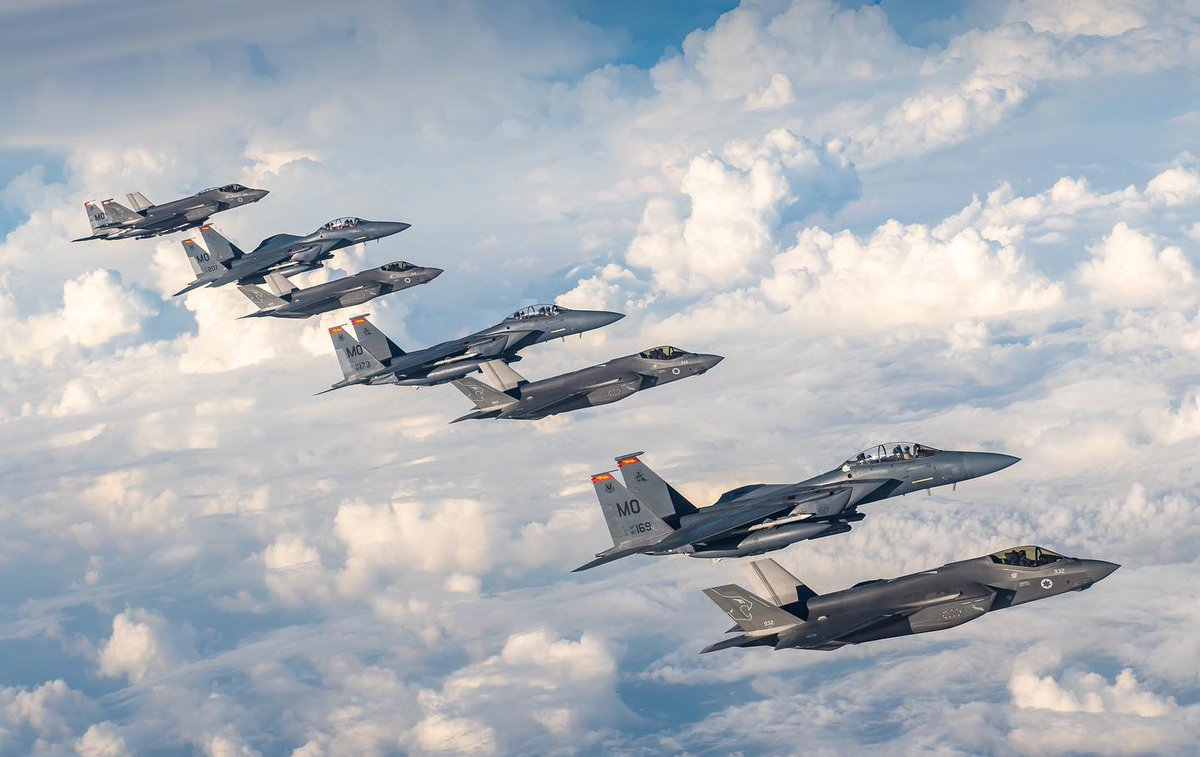 Thomas C. Theiner tweet media