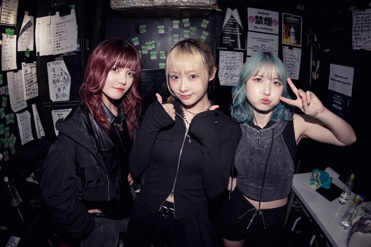 明日はAVEST😼✨ TRiDENTは、Spotify O-Crestにて 17時10分からの出演