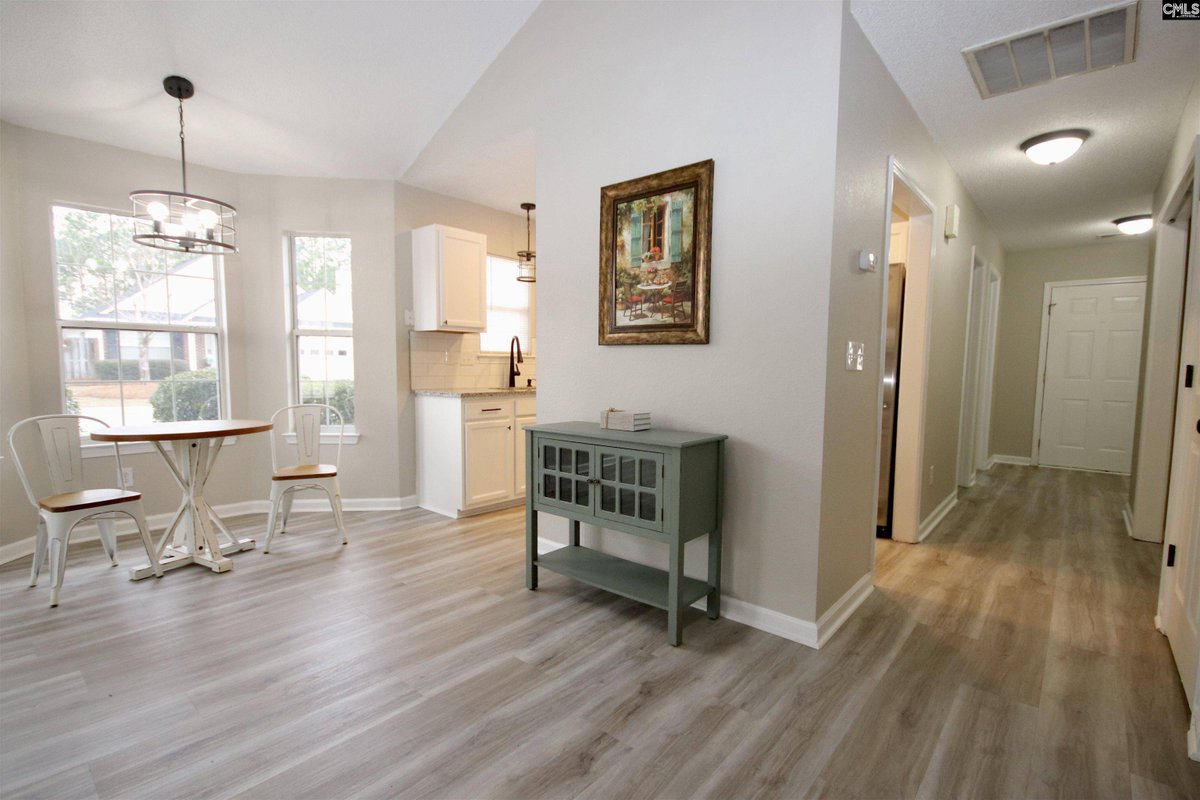 Sadarriel's tweet photo. Listing Address: 23 Autumn Run Way, Columbia, SC 29229
Listing Price: $225,000
Schedule a showing and request more information here: https://t.co/C2ySKdflSb https://t.co/lkkEmfDLcC