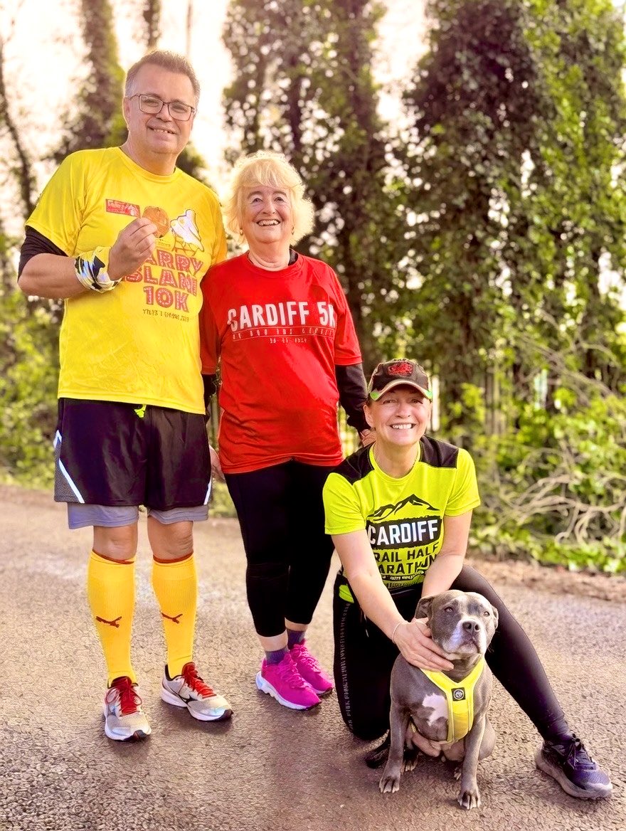 IsaMary2021's tweet photo. It was Mumโs 300th parkrun today. We went to #Grangemoorparkrun with Uncle Dan and @IsasNanny. I wanted some of Uncle Danโs cake but he said it had chocolate in it ๐โค๏ธโค๏ธ @grangemrparkrun @coakled #IsaMary #CuteDogs #parkrunDogs https://t.co/j0mcrEqyei
