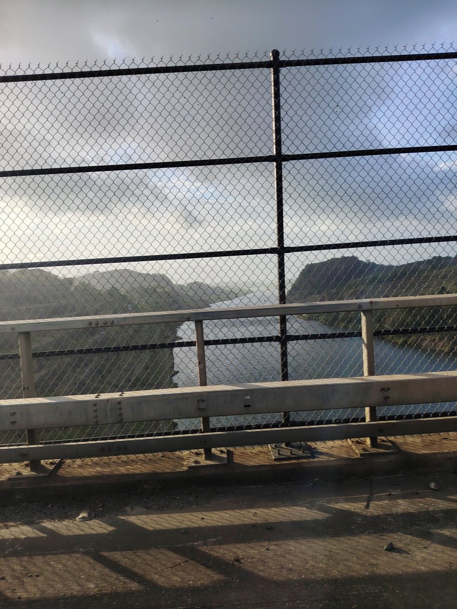 alciraque's tweet image. Regresar A CASA y REdescubrir que vivo en el mejor país del MUNDO (o por lo menos en uno de los 10 mejores países del mundo) ES TAN SUBLIME. Respiro, levanto la mirada y digo GRACIAS. #PANAMÁ #MIMUNDO @TPETRAVELPANAMA