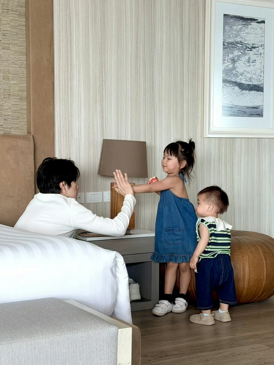 uncle junjun~ 💕