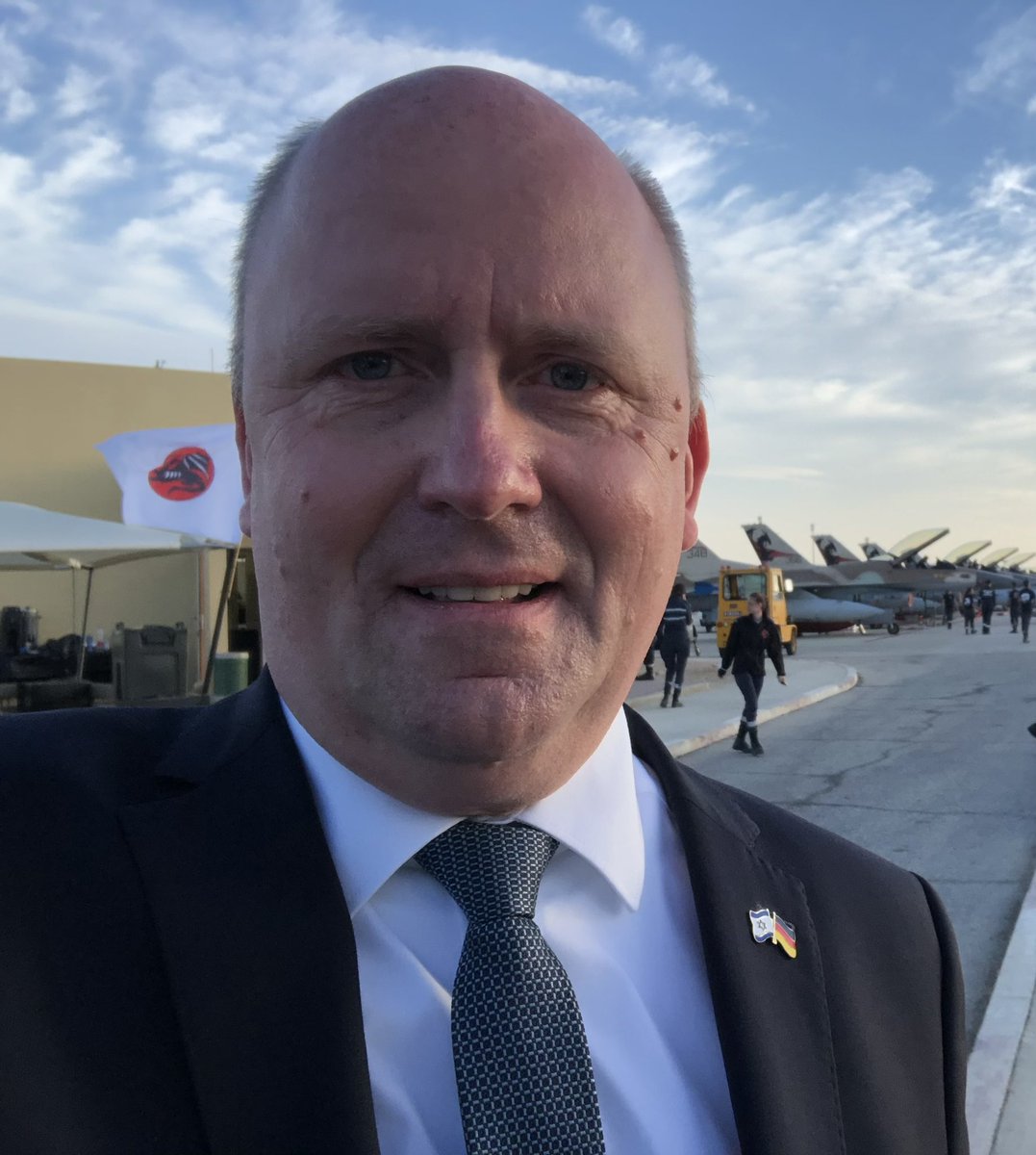 uwe becker tweet media