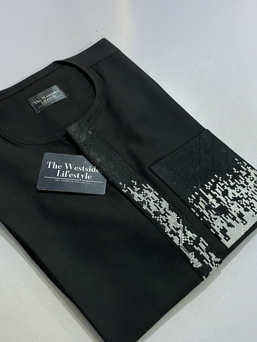 These black kaftans I made 

🏷️50,000 each for any frame