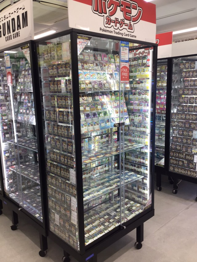 ✨ポケカ特価品✨ ショーケース展開中‼️‼️ 高額カードがお買い求め