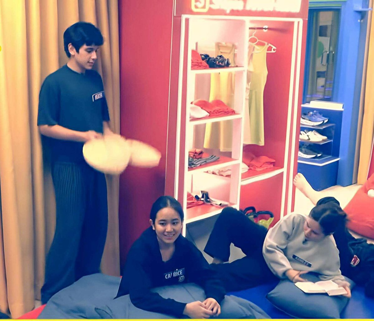 Dino 🪐🦖 tweet media