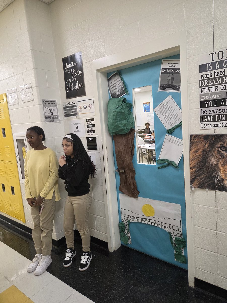 CynthiaByron4's tweet photo. Reading is how we borrow courage from the past, wisdom from the present, and hope for the future. @MMS_HCS #InfluenceMatters #WarHawksRead https://t.co/W5ibjucAwp
