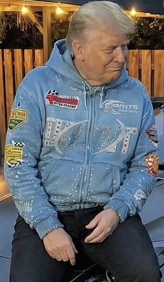 Vigour4bjp's tweet image. Iran's launched strikes on Israel.Iranian missiles hv hit US naval base in UAE,Kuwait &amp;amp; Bahrain after d US n Israel launched a major attack across Iran.
Iran becomes d 1st country to strike Saudi Arabia,UAE, Kuwait,Jordan,Bahrain &amp;amp; Qatar in a single day
#Iran #Israel #Teheran