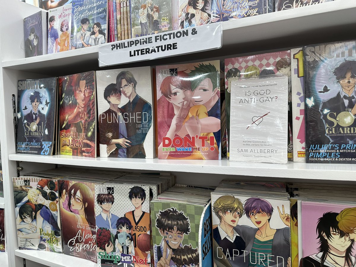 XmlDave's tweet photo. In the BL section too 😭 https://t.co/uk5fGjSNrd