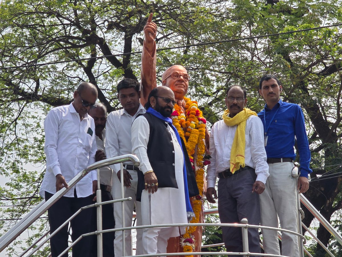 drambedkarmanch's tweet photo. भारत रत्न बाबा साहब डॉ. भीमराव अंबेडकर जी के 35वें प्रतिमा स्थापना दिवस समारोह पर 27 फरवरी 2026 को मध्य प्रदेश के नेपानगर चौराहे पर आयोजित कार्यक्रम में बतौर मुख्य अतिथि शामिल होकर जन सभा को संबोधित किया। https://t.co/o3Gm2FpIhf