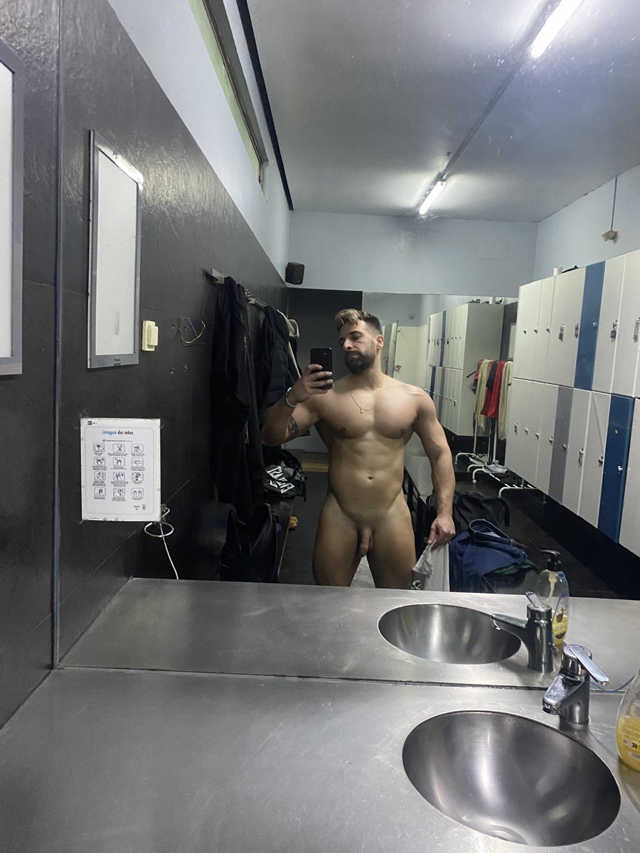 Workout done✅
onlyfans.com/helderfuturo/c3