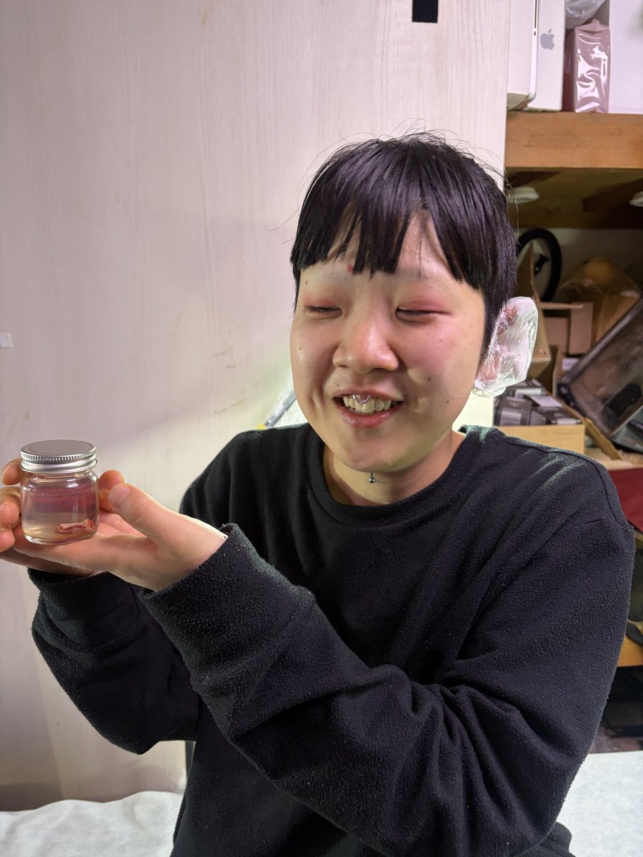 96Olver_pf's tweet photo. ご満悦そうで何よりです。

#アンピュテーション
#食いちぎられた風
#ピアッシング
#ピアッサー
#painfactory https://t.co/DvDjRvH8vC