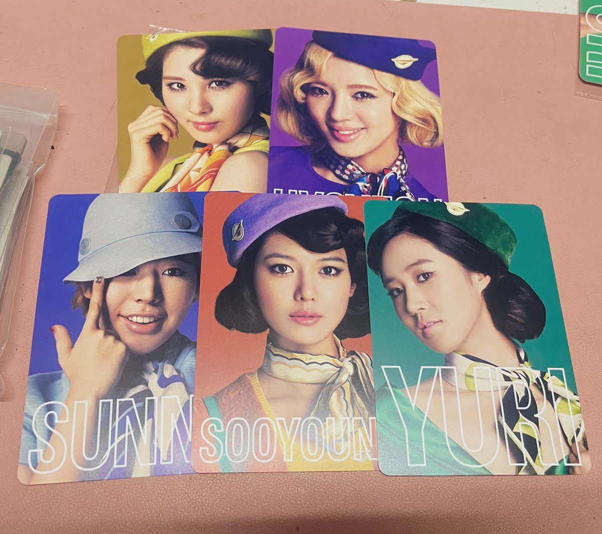 MeeNII_SmILE's tweet photo. ปล่อยของสะสมราคาเทๆ สนใจสอบถามได้นะคะ (เพิ่มเติมในเม้น) #ตลาดนัดโซชิ #ตลาดนัดโซวอน #ตลาดนัดsnsd #ขายของสะสมsnsd #ตลาดนัดแทยอน https://t.co/Bh1zTukhBm
