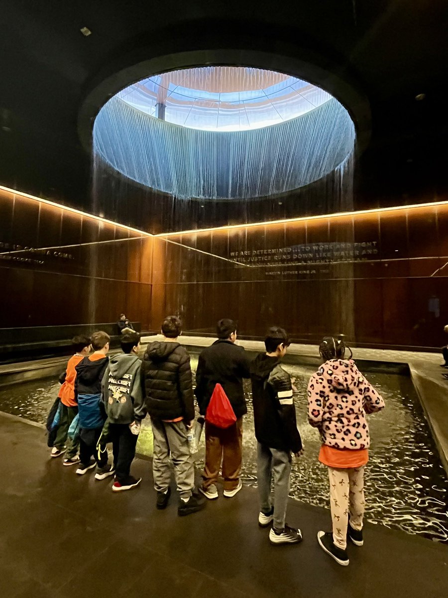 Cora Capayachi tweet media