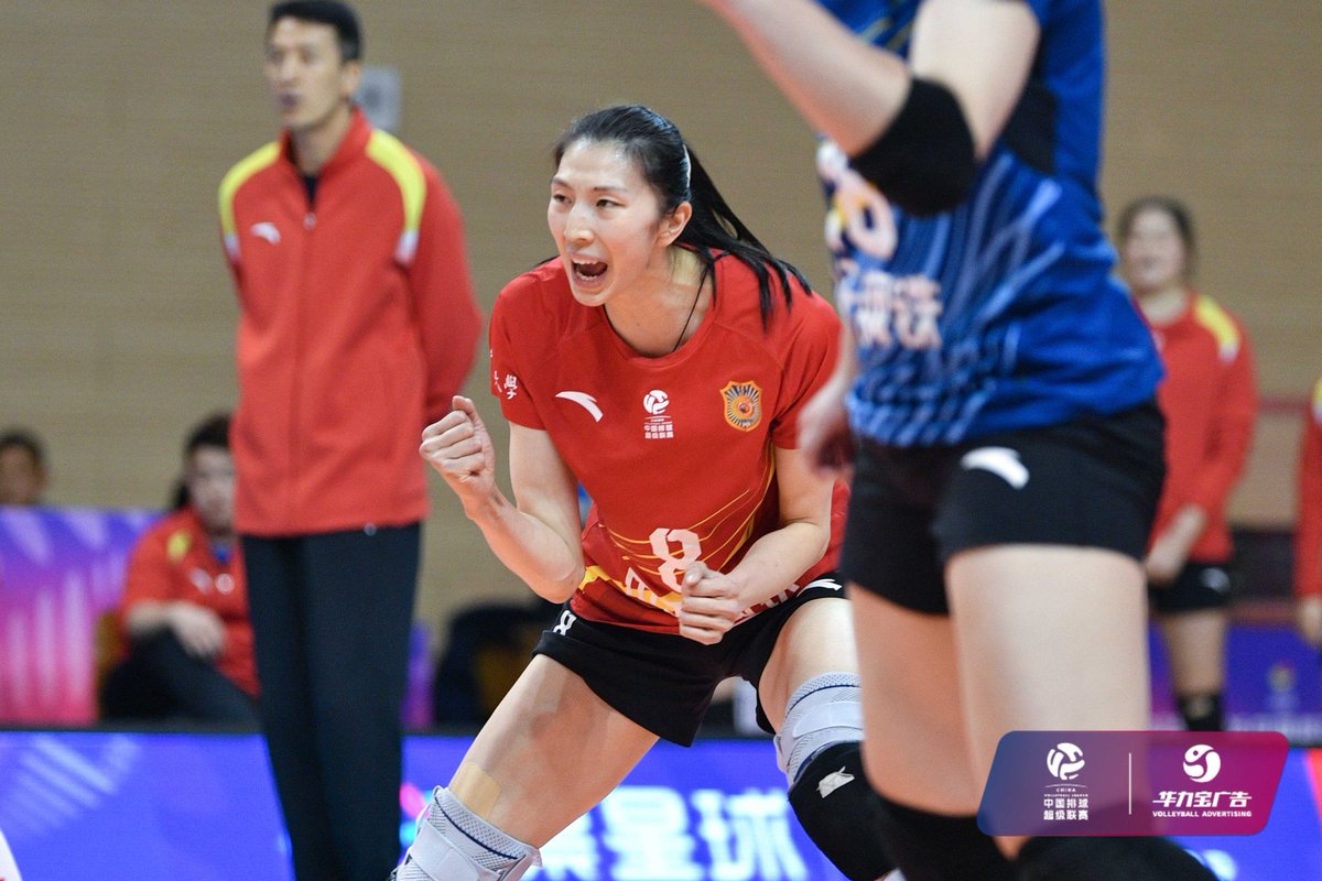 volleytrails's tweet photo. Defending champions Jiangsu Zhongtian Steel swept Shandong Rizhao Steel in Group D of the women’s playoffs: 25-18, 25-19, 25-17!
Captain Wu Mengjie erupted for a match-high 33 points to power Jiangsu to victory.
🇨🇳 #CVL #volleyball
📸 CVL https://t.co/pdfa1MqCZL