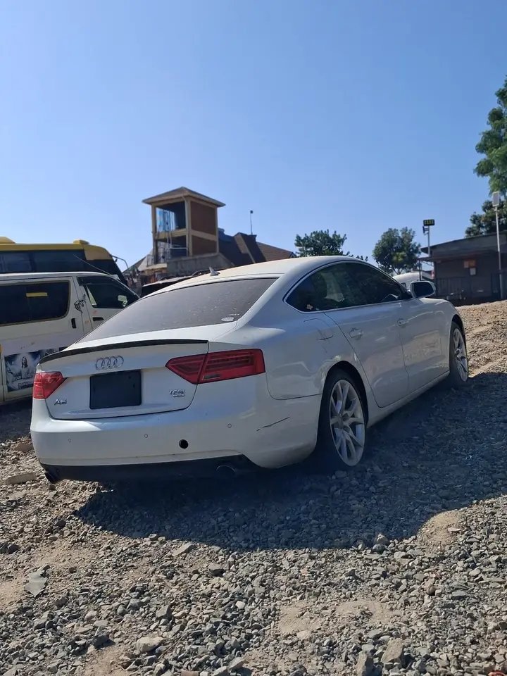 Auctioneer001's tweet photo. https://t.co/Gf3z6UmP08