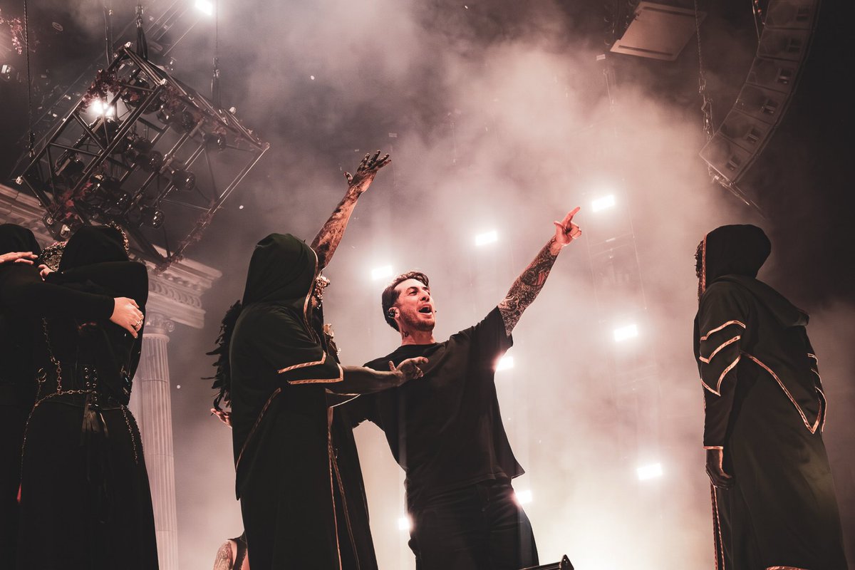 𝚝𝚎𝚎𝚗𝚒𝚎 tweet media