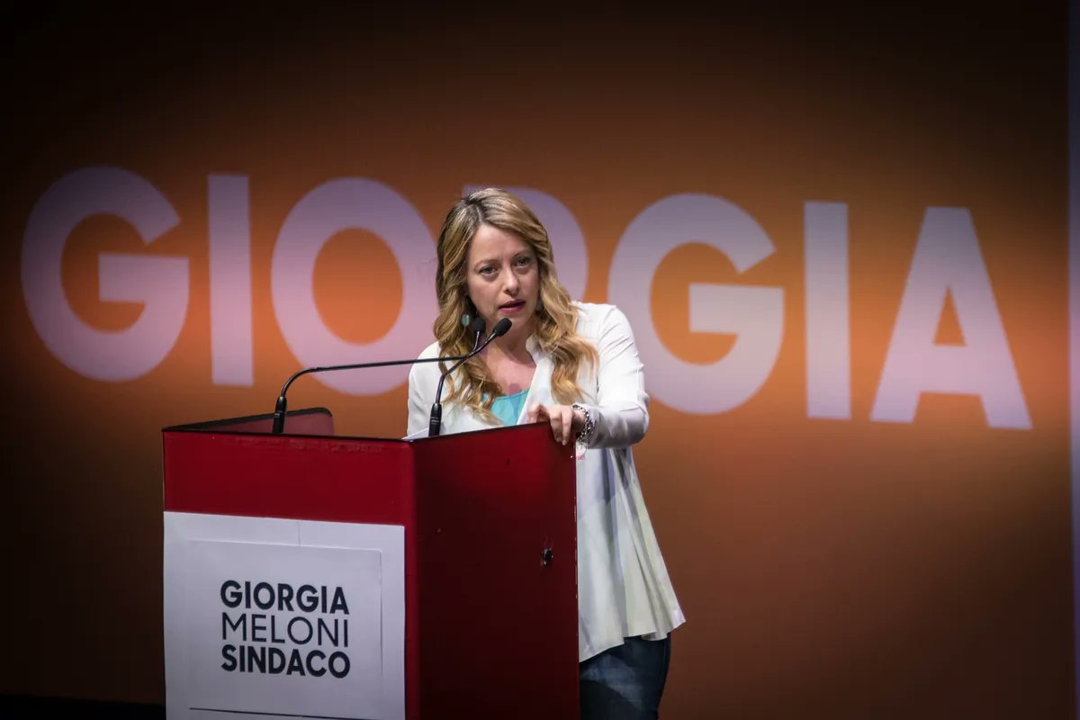 Zoe Schneeweiss tweet media