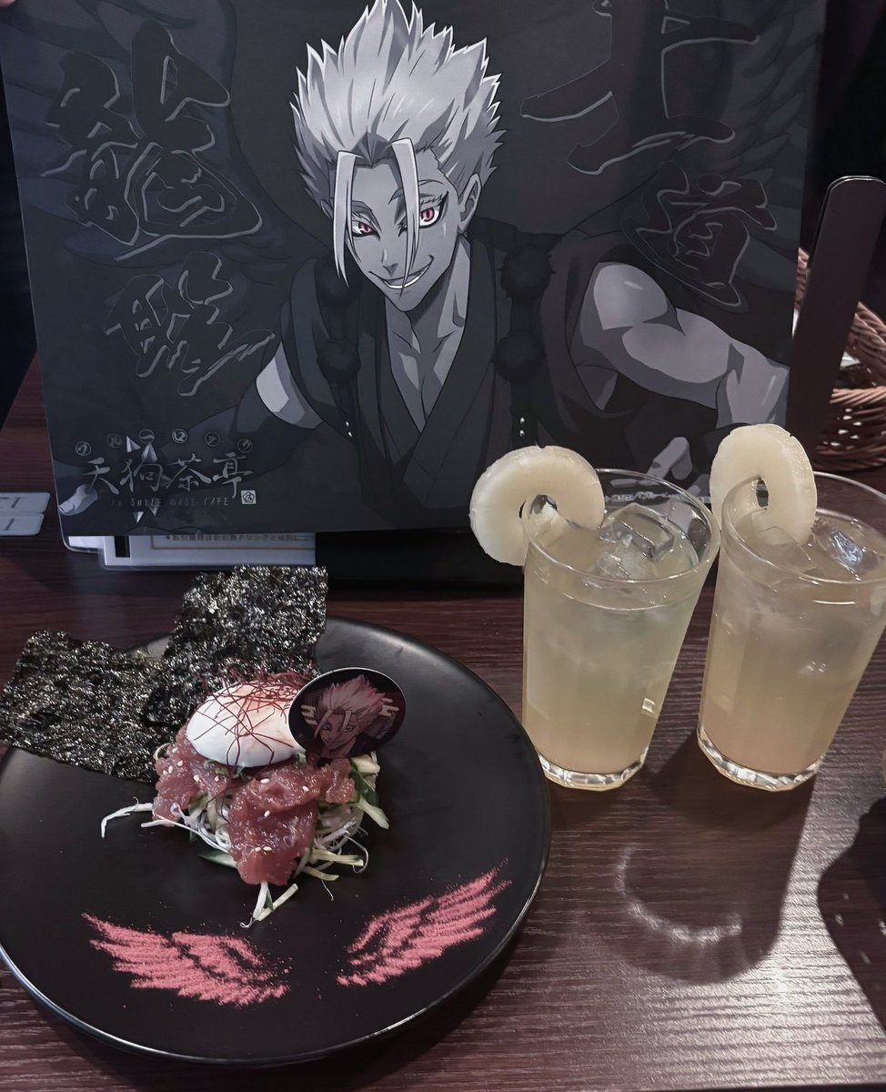 滑り込み🙇🏻‍♀️ ランチョンマットもコースターも士道龍聖さんが来て