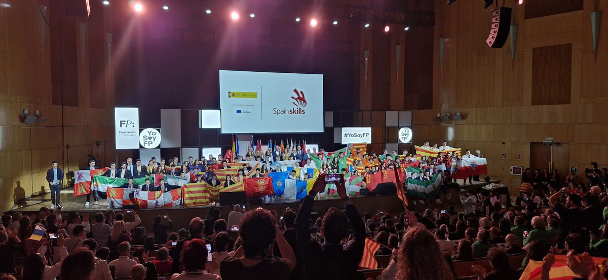 ¡Enhorabuena a los ganadores de la <a href="/ComunidadMadrid/">Comunidad de Madrid</a> en <a href="/Spainskills_fp/">Spainskills</a>!

Modalidad Peluquería
Medalla de Oro: Loyola Salesianos

Modalidad Carpintería 
Medalla de Bronce: IES León Felipe