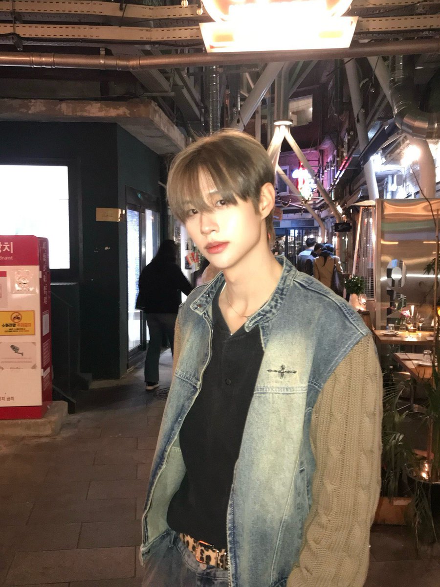 CLOSE YOUR EYES Kim Sungmin Instagram update