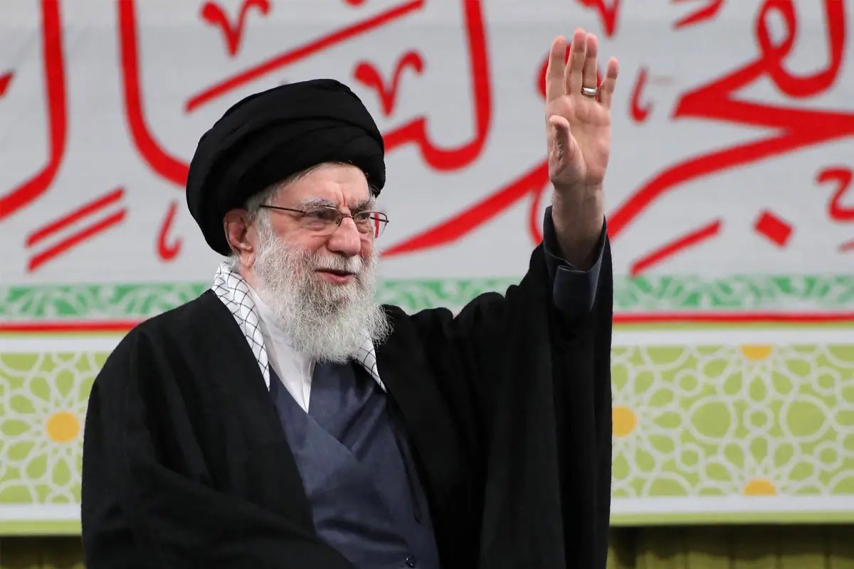 🚨 AYATOLLAH KHAMENEI has reportedly escapes first wave of US‑Israel bombing of  “Operation Epic Fury”