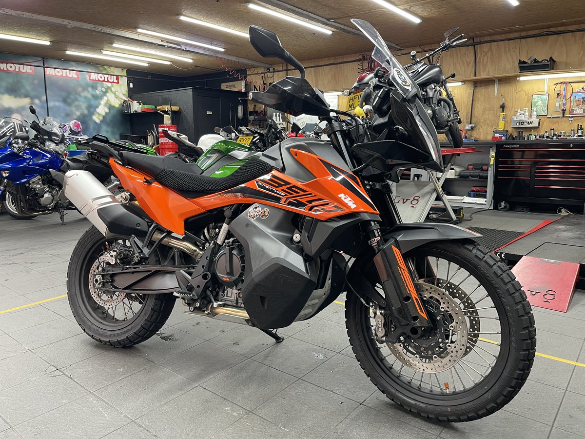 DrTepi's tweet image. Taking care of business.

#ktm #motorcycle #mechanic #drtepi
#diaryofamotorcyclemechanic