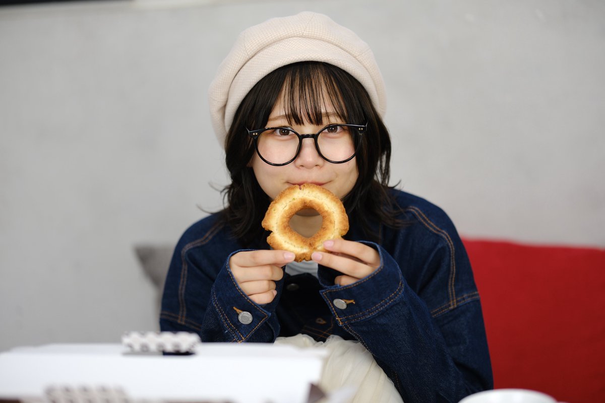 ドーナツの穴には幸せがつまってるのだ💕 ＠kyomarurun__ @SSR_KANSAI