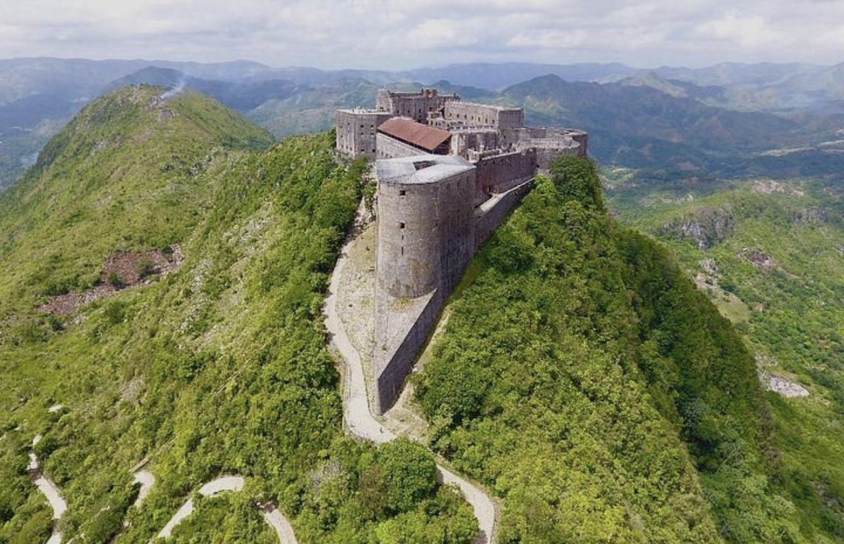 xSPECTAR ™ tweet media