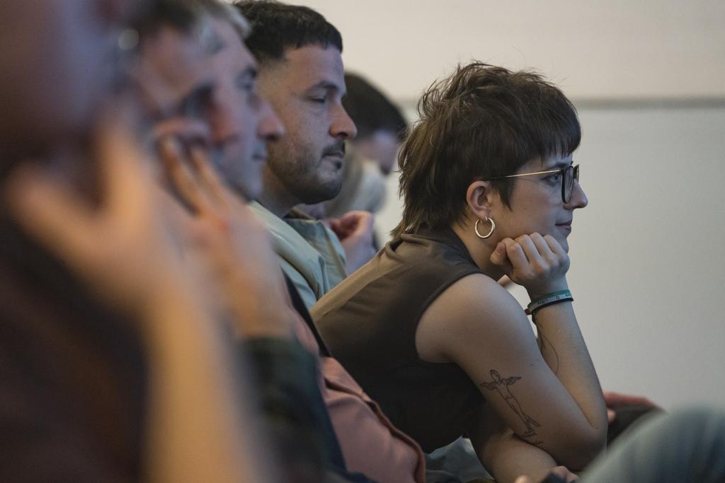 Gure Esku tweet media