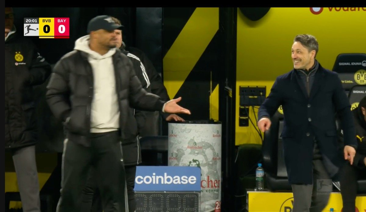 BundesAbel's tweet photo. For reasons unclear to me, I'm live analyzing #BVBBAY #Klassiker
https://t.co/KUQUff2ufb
How are we finding the game? https://t.co/BTkMcNIS4b
