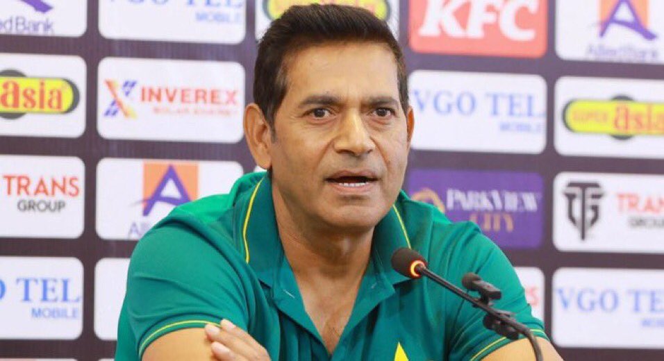 YrrrFahad_'s tweet photo. Aqib Javed is Silently killing Pakistan Cricket 🙏

This guy must be sacked ❌

#PAKvSL https://t.co/IXpA9YYa4z