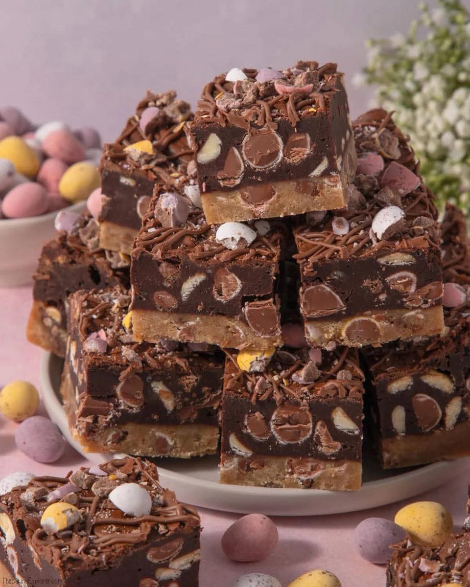 CookerDiary's tweet image. Eat Or Pass ? 
#brownies