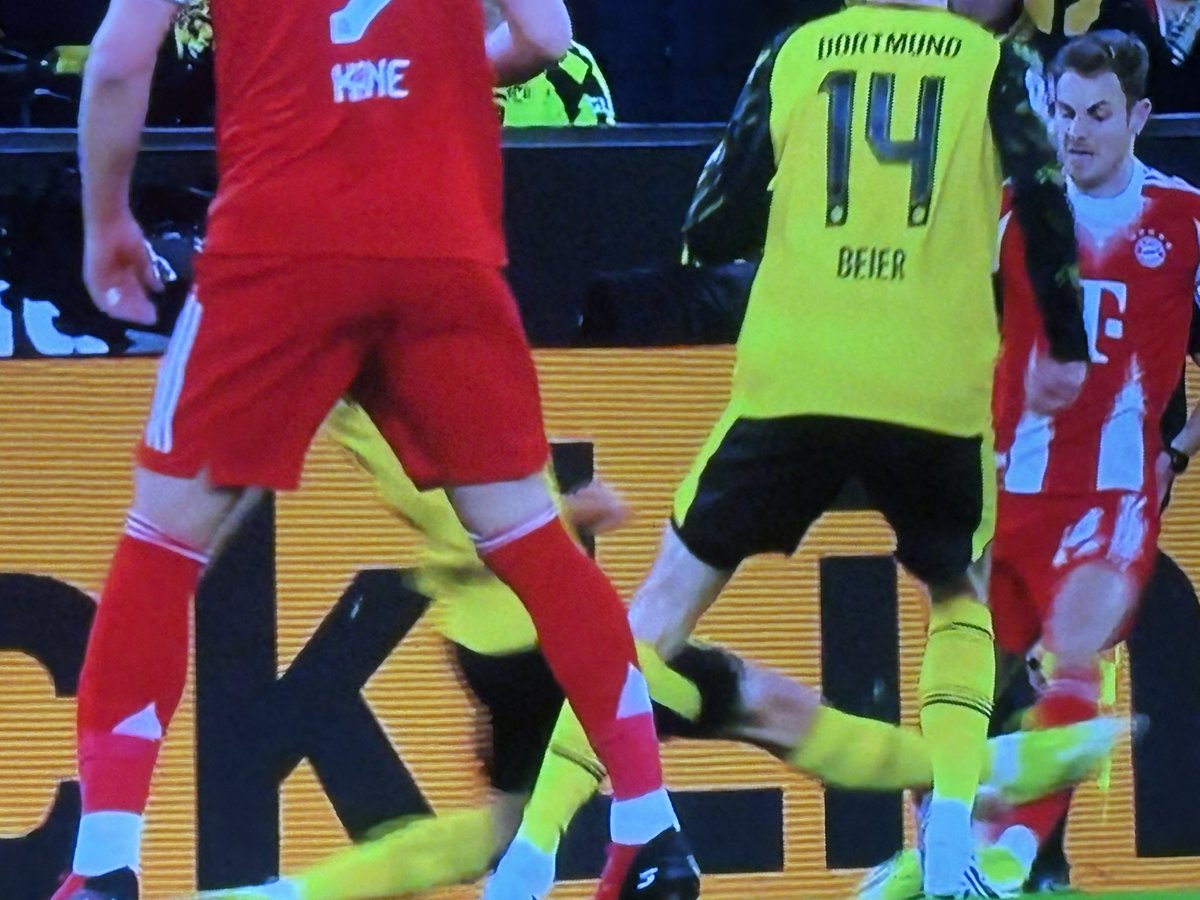 DAS IST NE KLARE ROTE KARTE!!!!