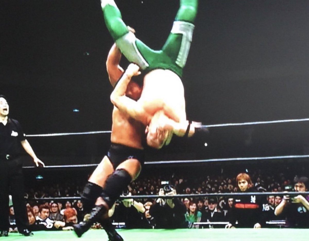 2003年3月1日GHCヘビー級選手権試合・(王者)三沢光晴VS(挑戦者)小橋建太が日本武道館で行われました。

あれから23年経った現在、酒を呑みながら最初で最後のGHCについて！　投げた時の想い覚悟やあの試合について三沢さんと話したかったな‼︎