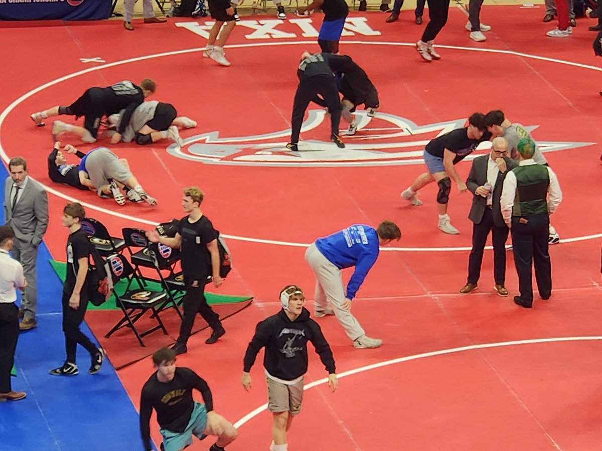 Coach Alan Wilmes tweet media