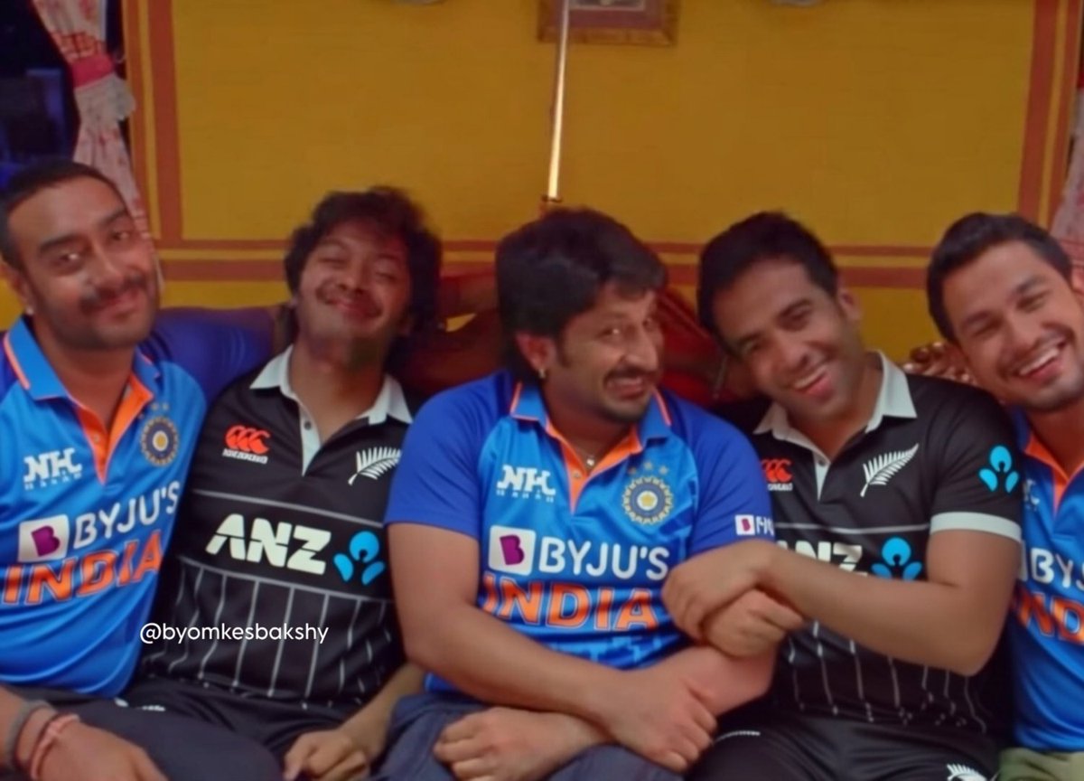 byomkesbakshy's tweet image. Pakistan ko Worldcup se bahar hote dekhkar 
#SLvsPAK