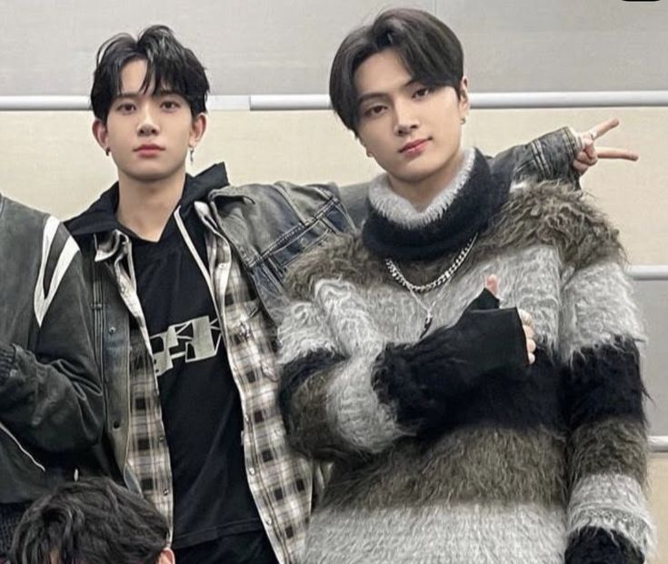 evansrkive's tweet photo. i just think. heejay IT couple 🙂‍↕️ https://t.co/Sz5aLLcCaw