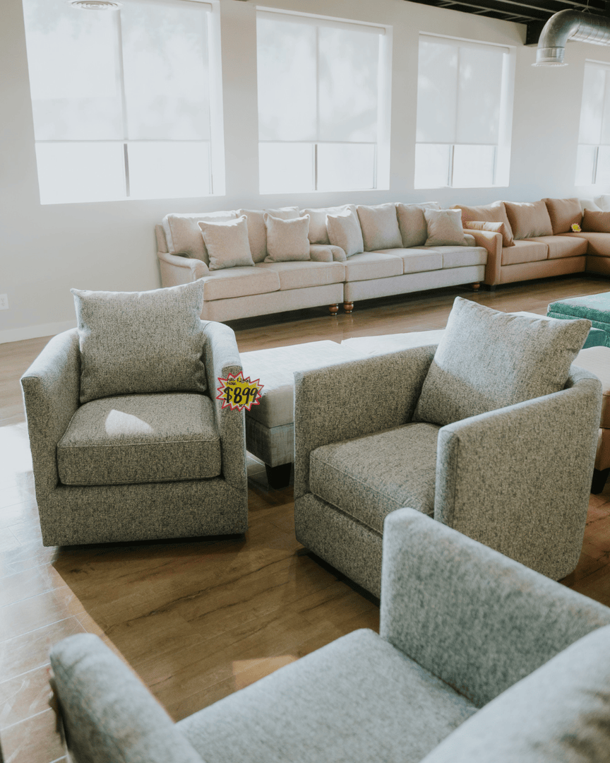 LivingDesignsF's tweet photo. So many options, so little time! ⏳

Our Last Chance Sale is almost over, don’t miss your chance to save on stunning, in-stock furniture.

#LivingDesignsFurniture #CustomFurniture #FurnitureDesign https://t.co/EwI3Fd1tQC