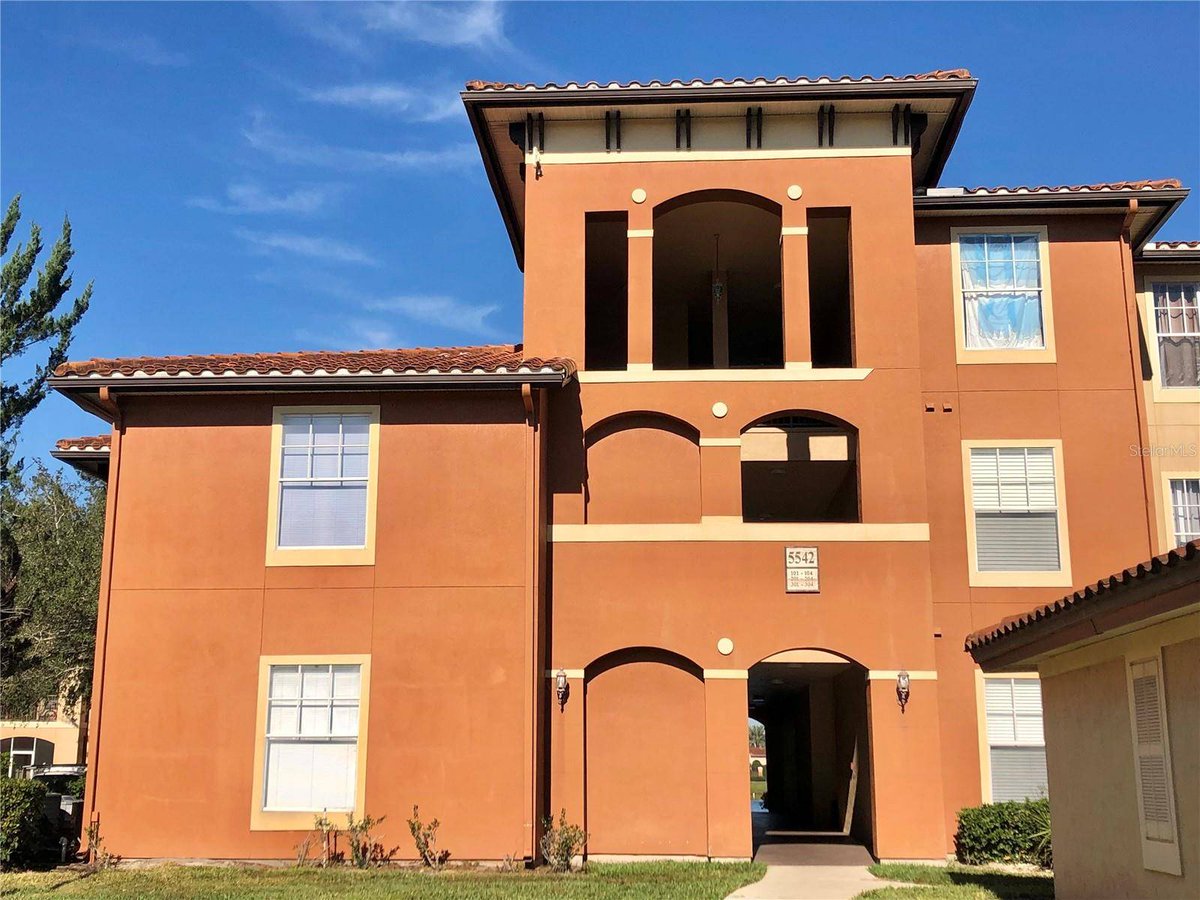ThatManSoto's tweet photo. For rent: Modern 2BR/2BA condo at 5542 Metrowest Blvd #104, Orlando! Open layout, pond views, partially furnished &amp; prime location near shopping, dining, and highways. Ready now—don’t miss out! 

Details: https://t.co/lsqT2WcFAj 🏡 https://t.co/j8JS4eMT72