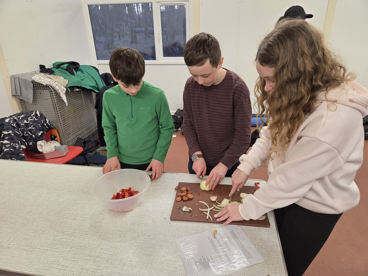 East Goscote Scouts tweet media