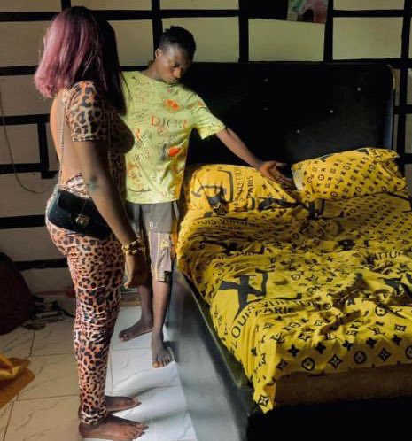 Need 320 followers today 

Just drop hi 👋 

People will follow you….