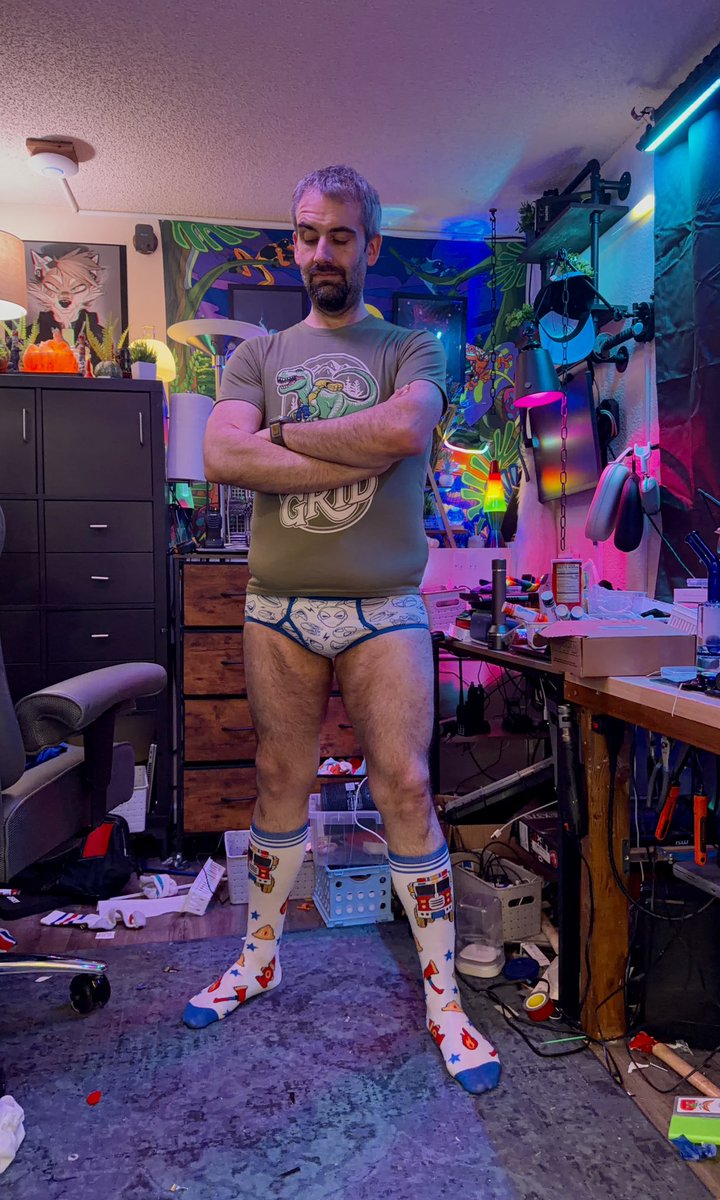 Boys  briefs.  They just feel right woof 
#gaybottom #gayboy #gaybriefs