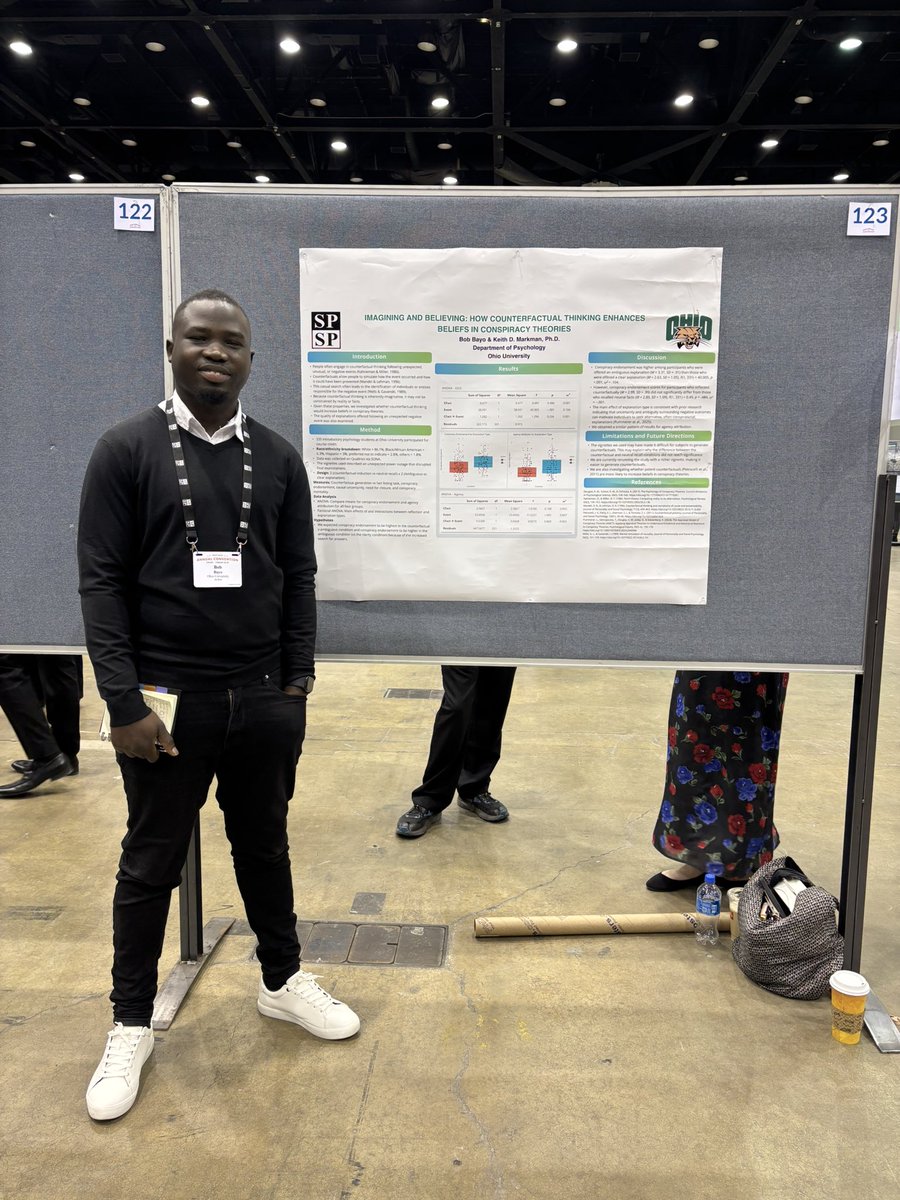 B. F. Bayo tweet media