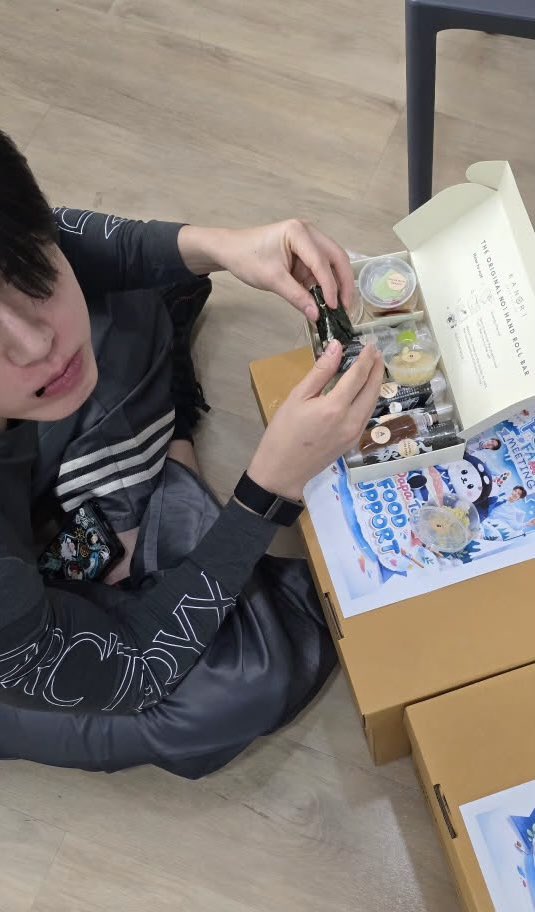 o tay esfregando na minha cara o que ele tem em casa e eu não
#PolcaFamMeetingD1